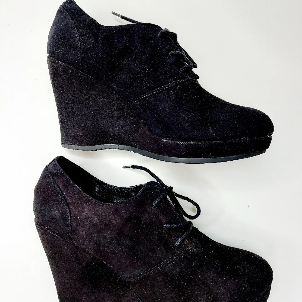 Xappeal Black Suede Wedge Lace Shoe Bootie Size 8